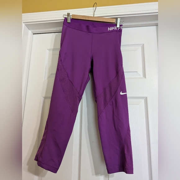 Four pairs of Nike Leggings - Picture 2 of 4